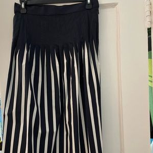 Cos cotton pleated skirt. Size S. New. Original value $89